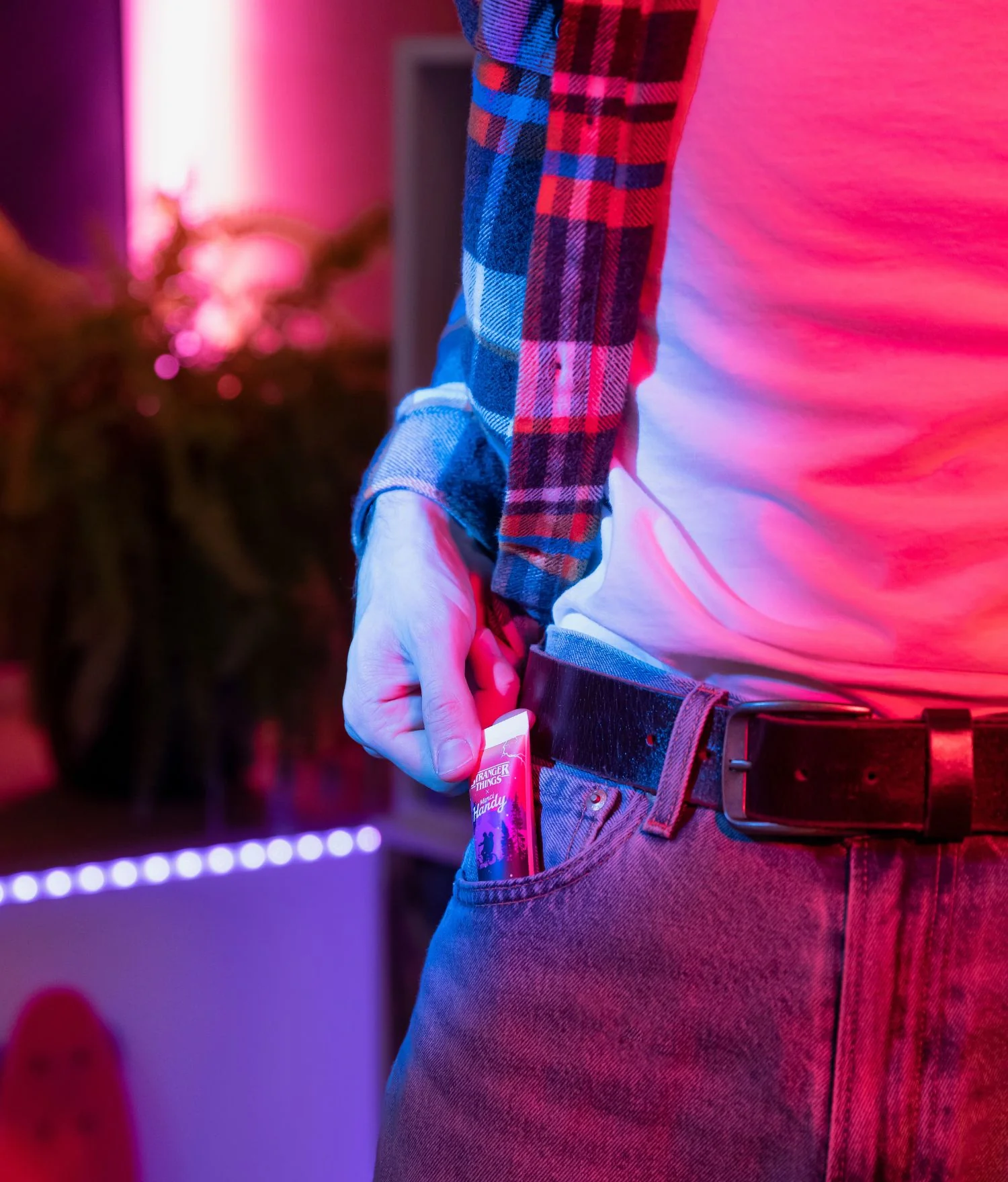 Crème Mains Upside Down - Image 5